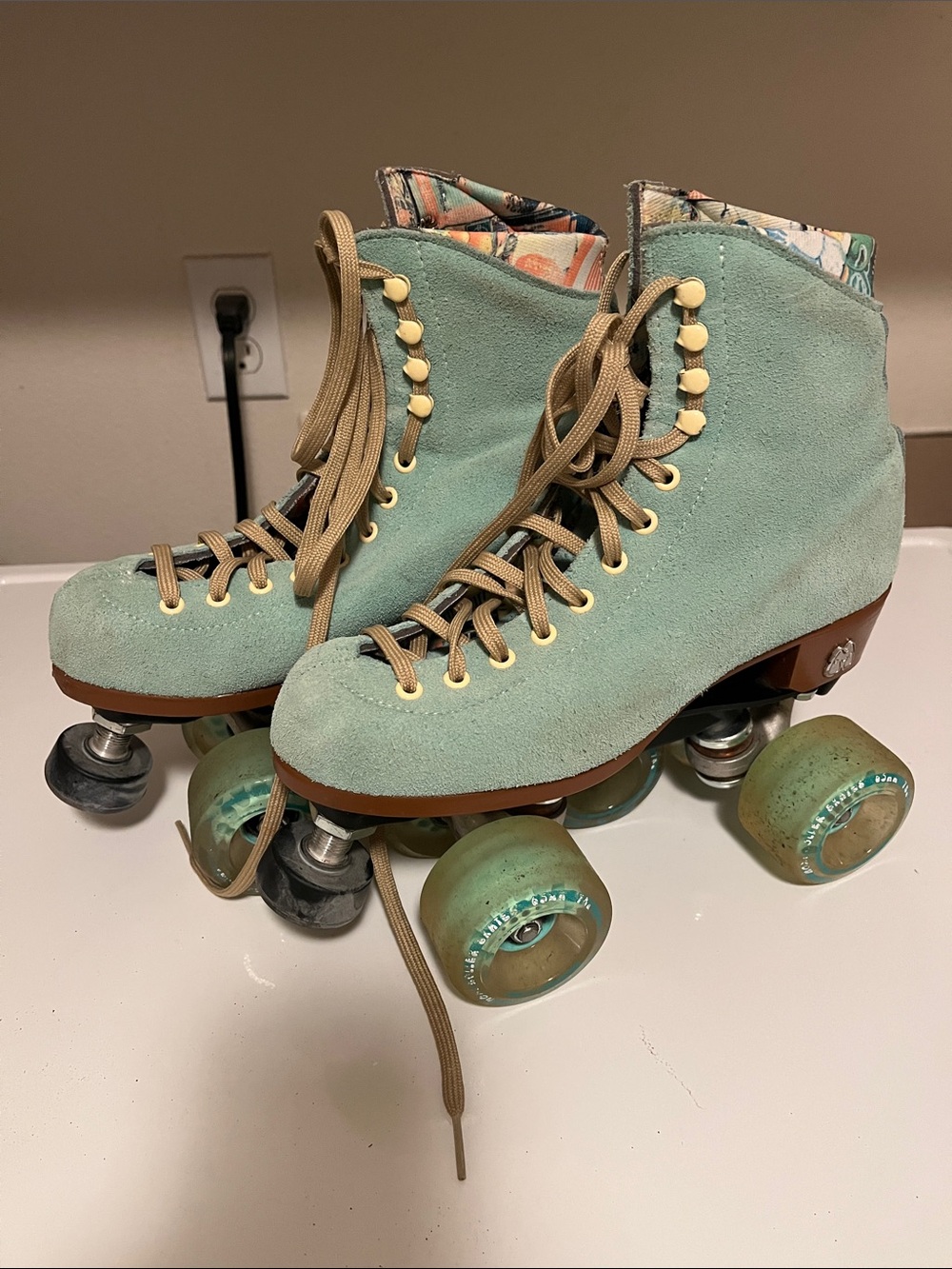Moxie Lolly boardwalk skate - great condition size 5 Women’s 6.5-7 - Picture 2 of 9